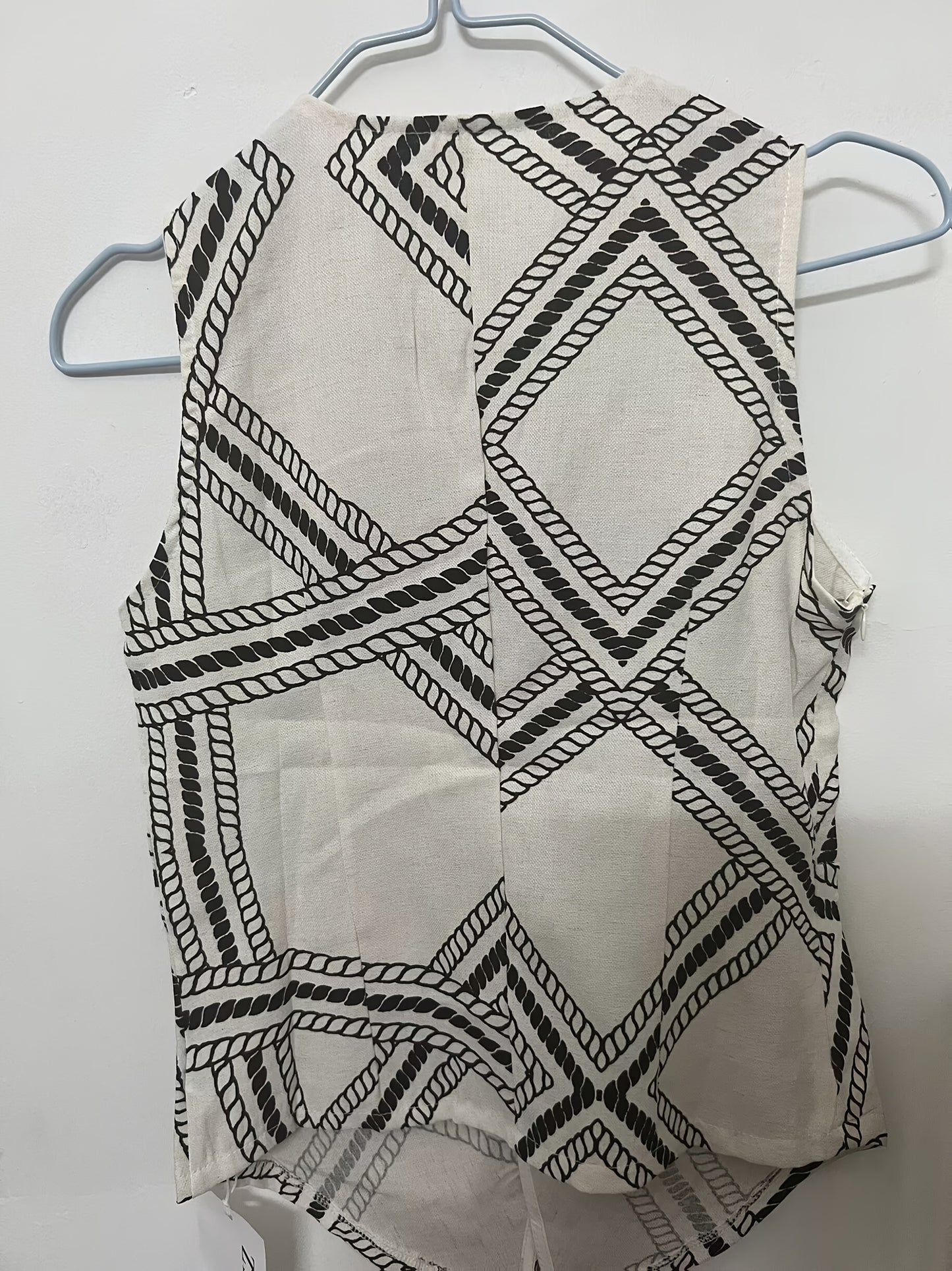 Vintage-Inspired Linen V-Neck Blouse with Twist Detail - Sleeveless, Button-Up Shirt for Women, Perfect for Summer, Casual Chic Style, Casual Chic Top|Vintage Style Shirt|Sleeveless Top