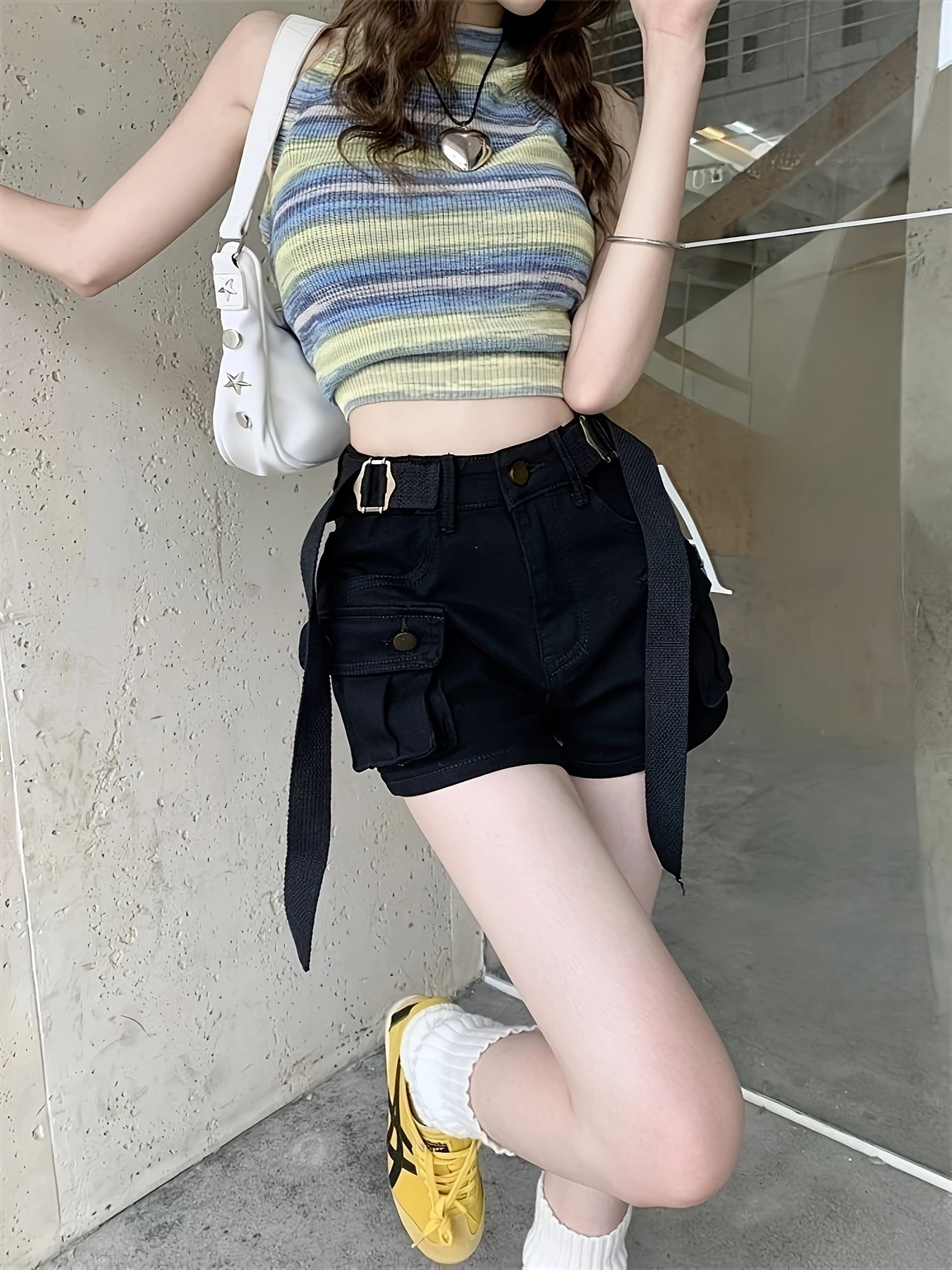 Women's High-Waisted Stretch Slim-Fit Casual Cargo Shorts - Olive Green Retro American Style with Pockets & Built-In Zipper, Machine Washable Summer Shorts for Spring\u002FSummer