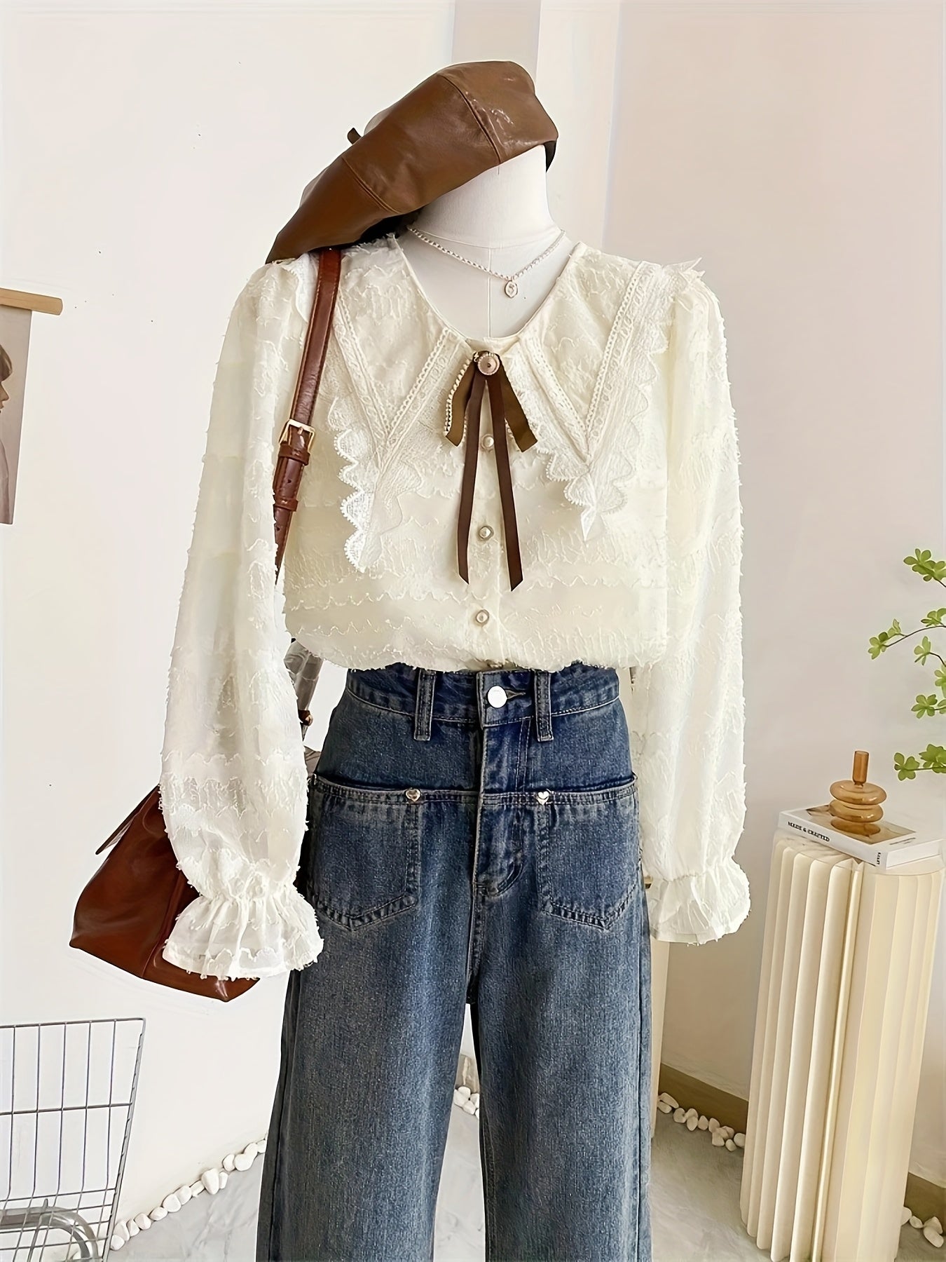 Women's Blouse - Elegant Long Sleeve Shirt with Turn- Collar, Non-See-Through Structured Blouse for Office, Formal Events, Everyday Outfits - Machine Washable Women's Tops, Casual Chic Top, Lace Detailed Clothing