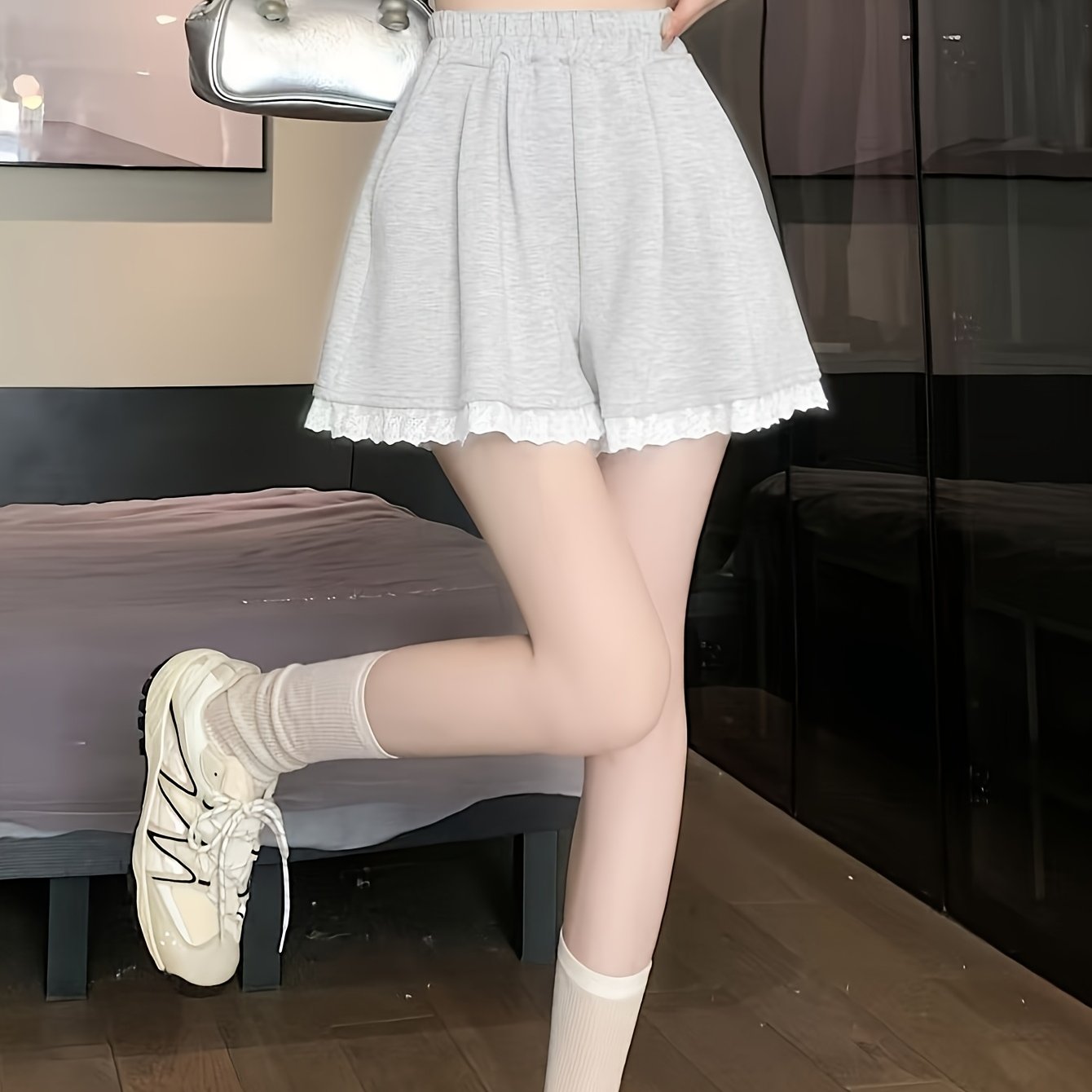 New Stylish Contrast Lace Trim Elastic Waist Loose Fit Wide-Leg Shorts for Women - Fashionable, Versatile, and Summer Casual y Style