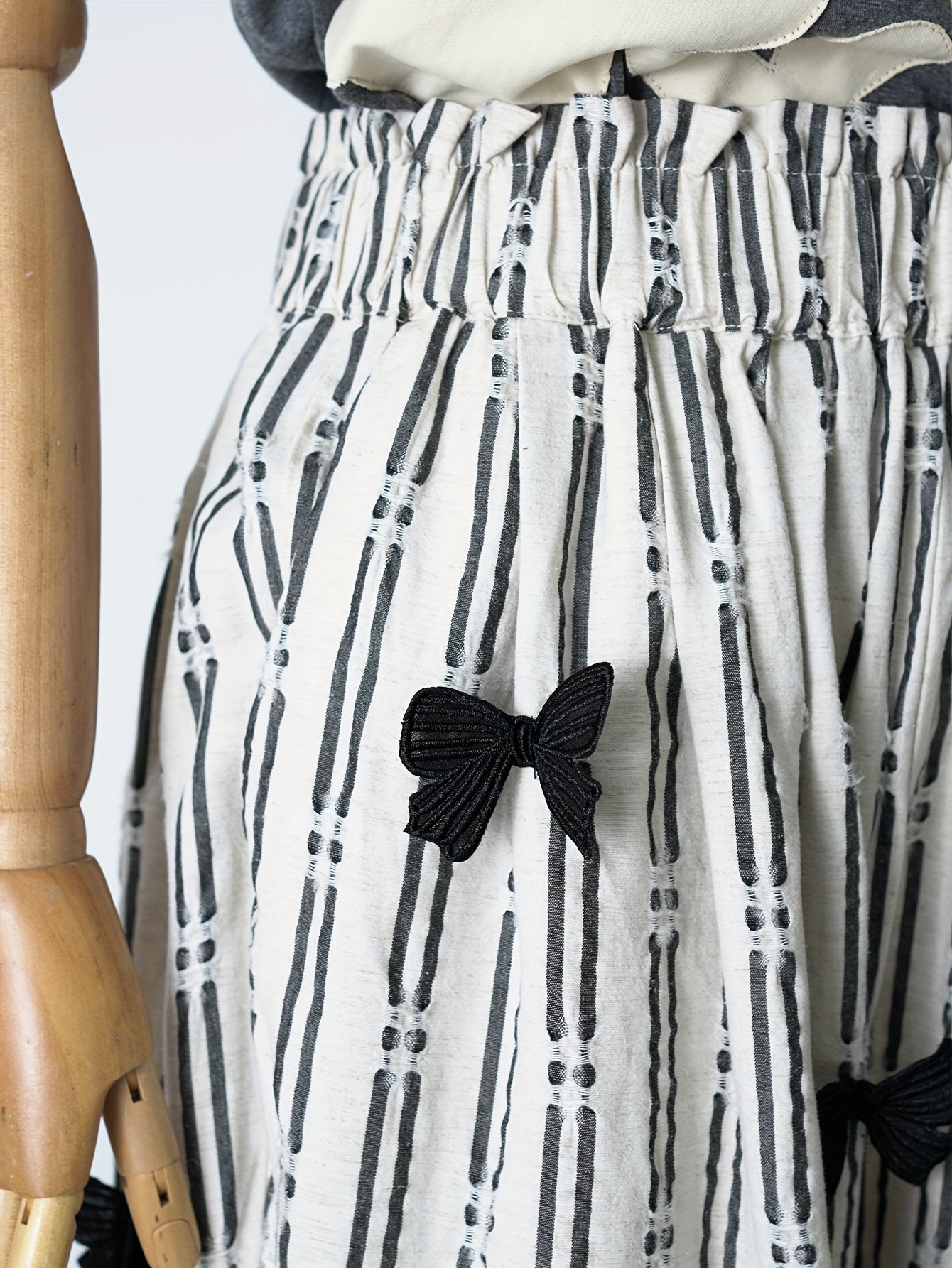 Women'S Casual Summer Wide-Leg Linen Pants with Black Bow Details - Elastic Waist, Loose Fit, White & Black Striped Design, Perfect for Weekend Outings, Wide Leg Pants