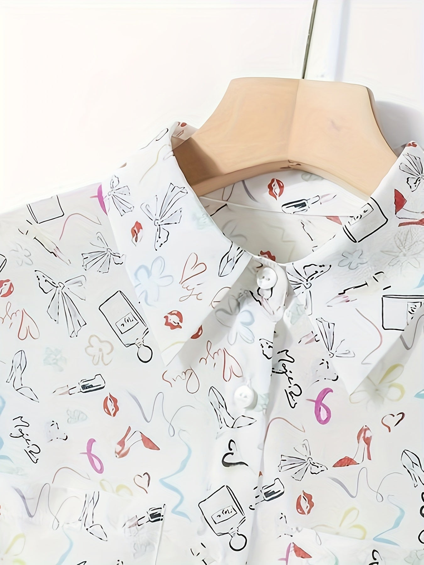 Women's French Retro Geometric Print Long Sleeve Shirt - Lightweight Semi-Sheer Collared Blouse with Pastel Pink & Multicolor Patterns, Summer Casual Top for Outings & Office, Japanese Korean Style, Classic Collared Design, Elegant Texture